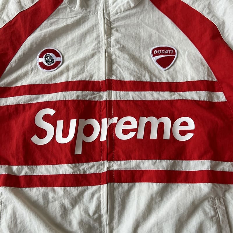 Jaqueta Supreme x Ducati Branca